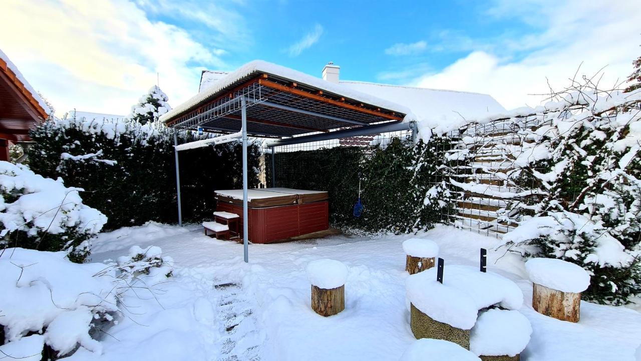 Roubenka Rozkos Villa Nove Mesto nad Metuji Exterior photo