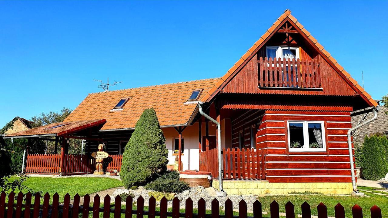 Roubenka Rozkos Villa Nove Mesto nad Metuji Exterior photo